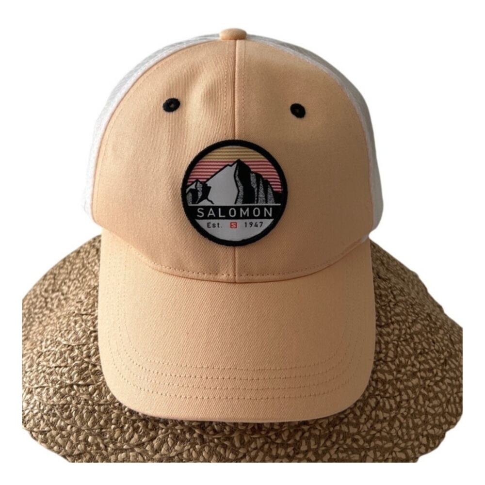 Salomon Trucker Curved Cap NWT Apricot Ice Sz L/XL Snapback Lightweight Rare